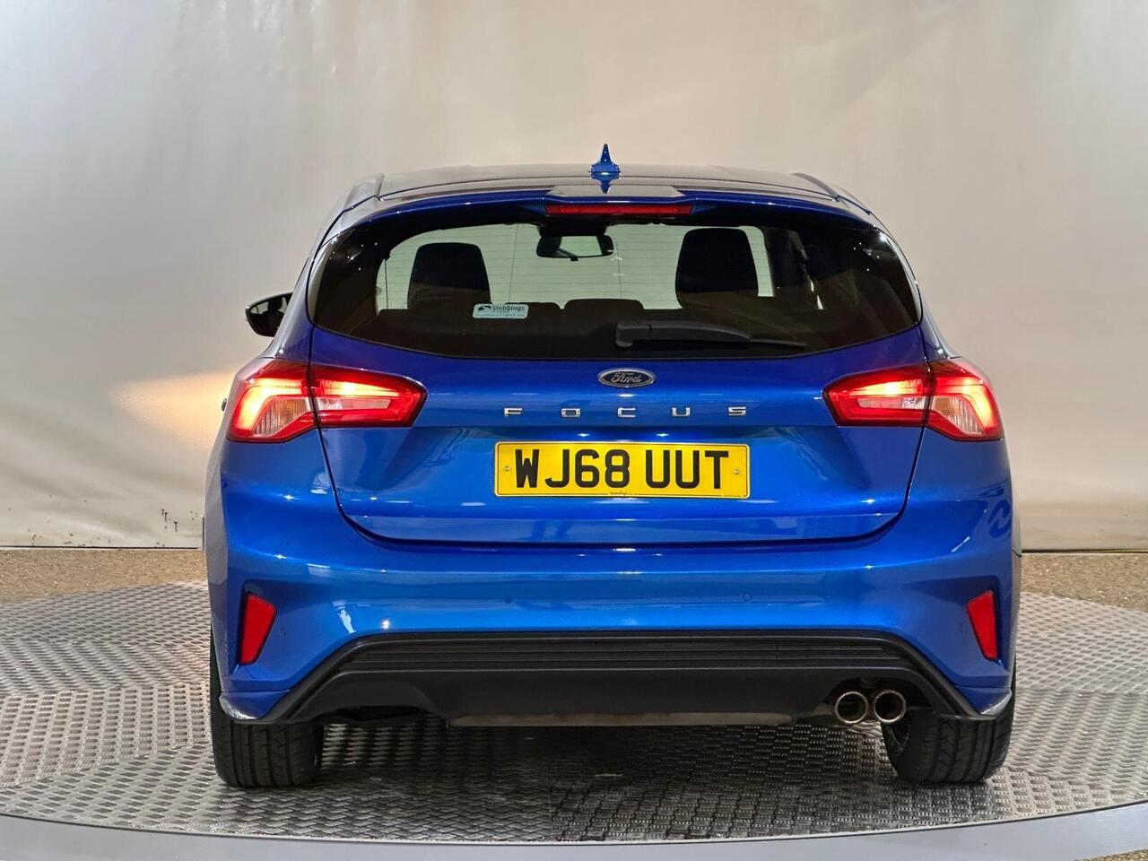 Ford Focus WJ68UUT