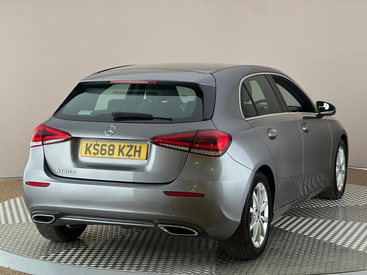 Mercedes-Benz A Class KS68KZH