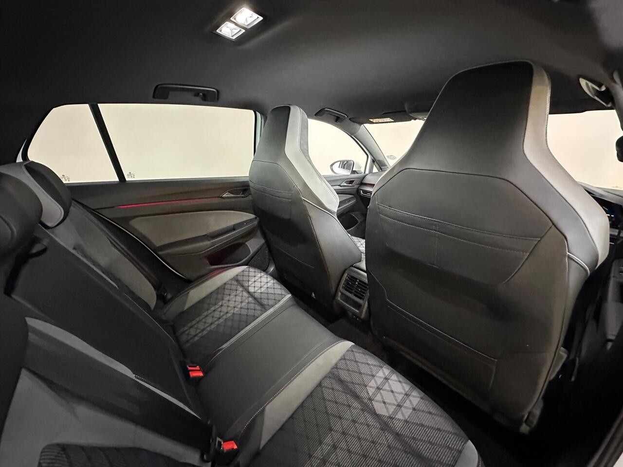 Volkswagen Golf VU22JYZ