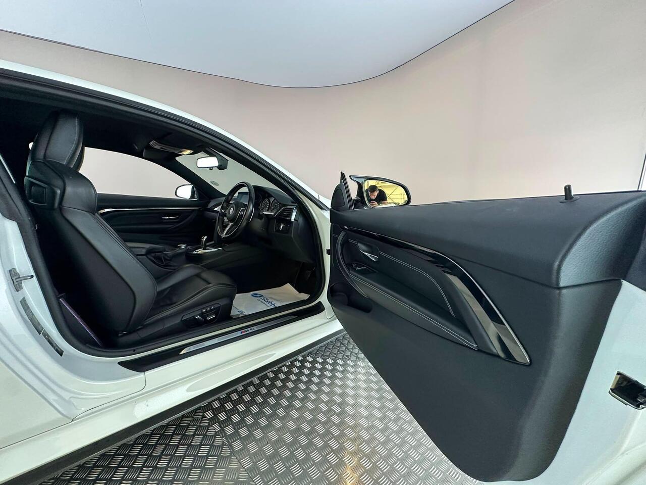 BMW M4 AF70SVA