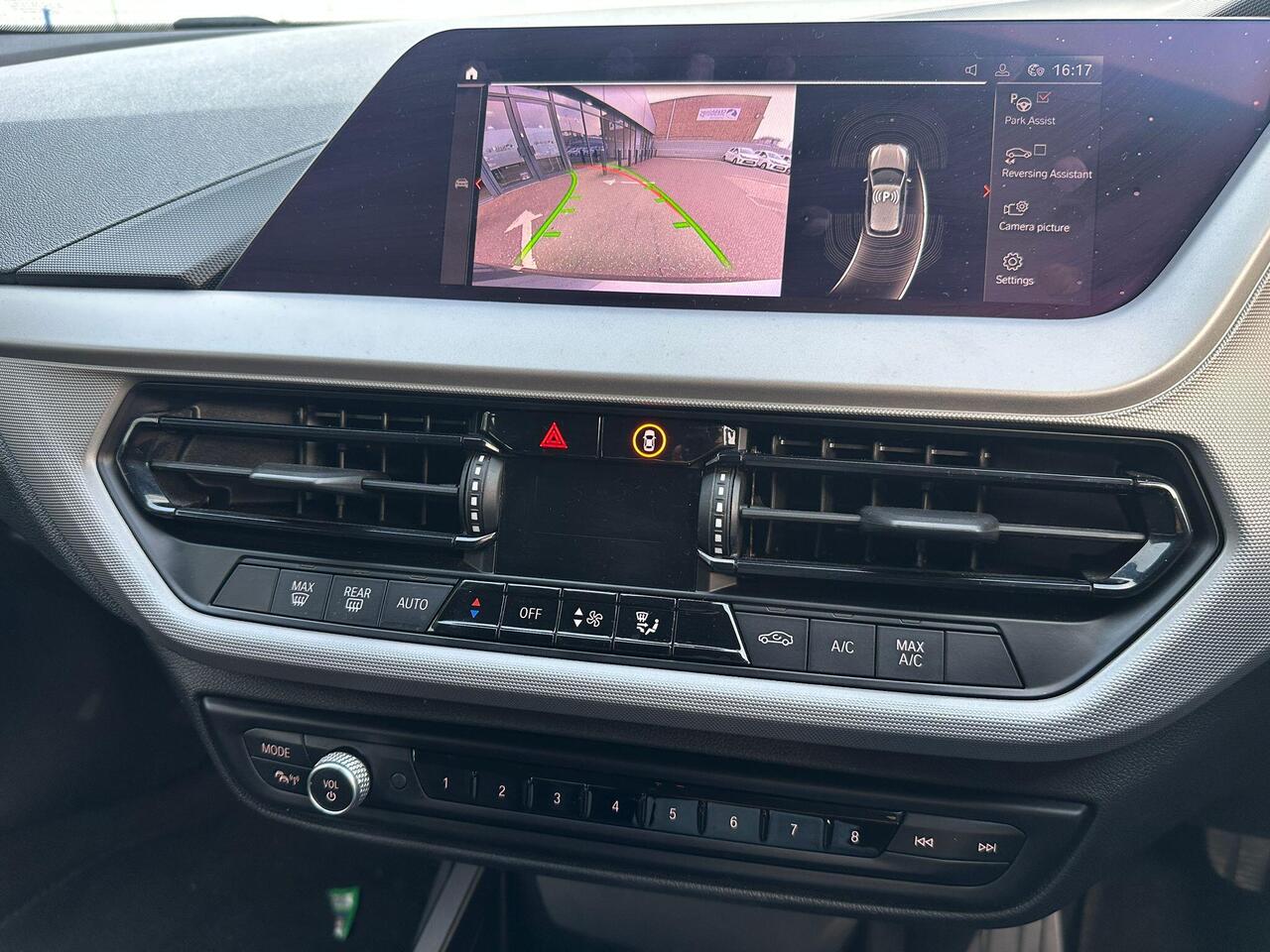 BMW 1 Series LK70HSG