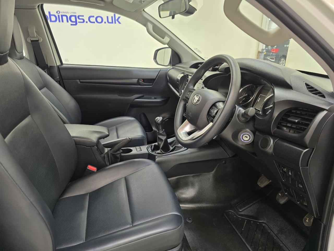 Toyota Hilux VN73NJO