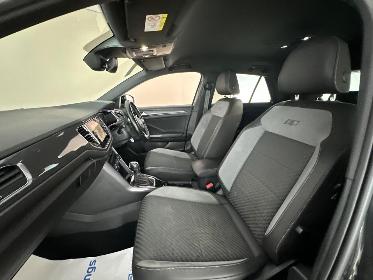 Volkswagen T-Roc VO69HNL