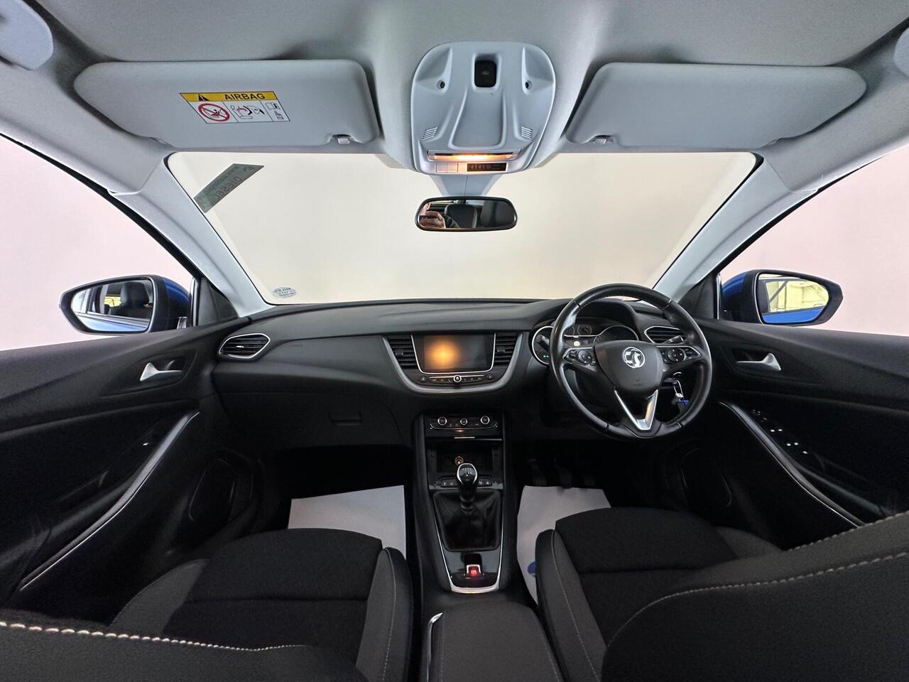 Vauxhall Grandland X LS69BKJ
