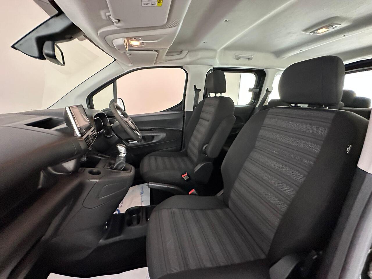 Vauxhall Combo Life PE70ZGN