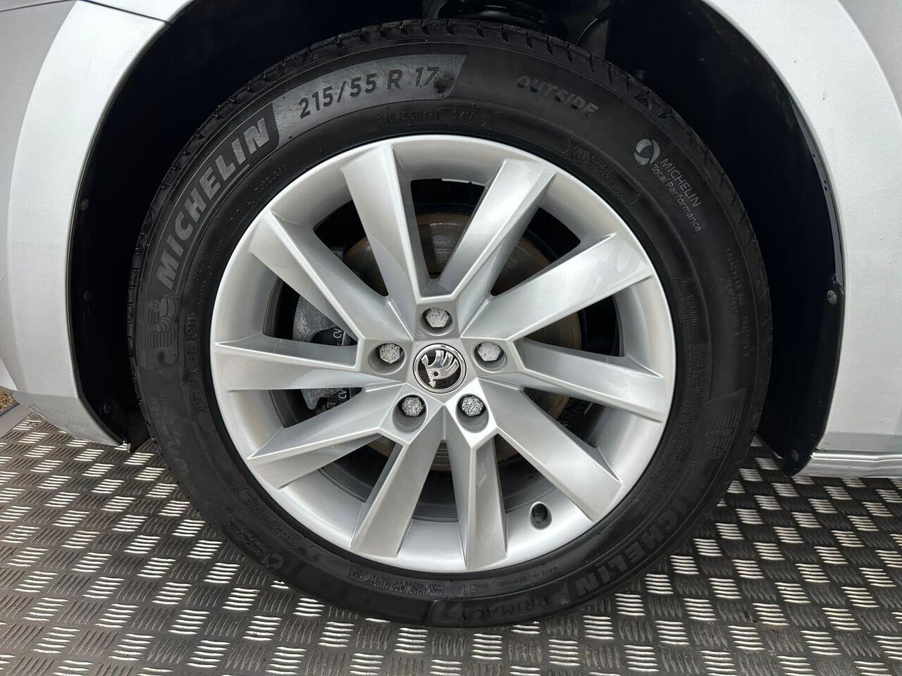 Skoda Superb GJ24NVX