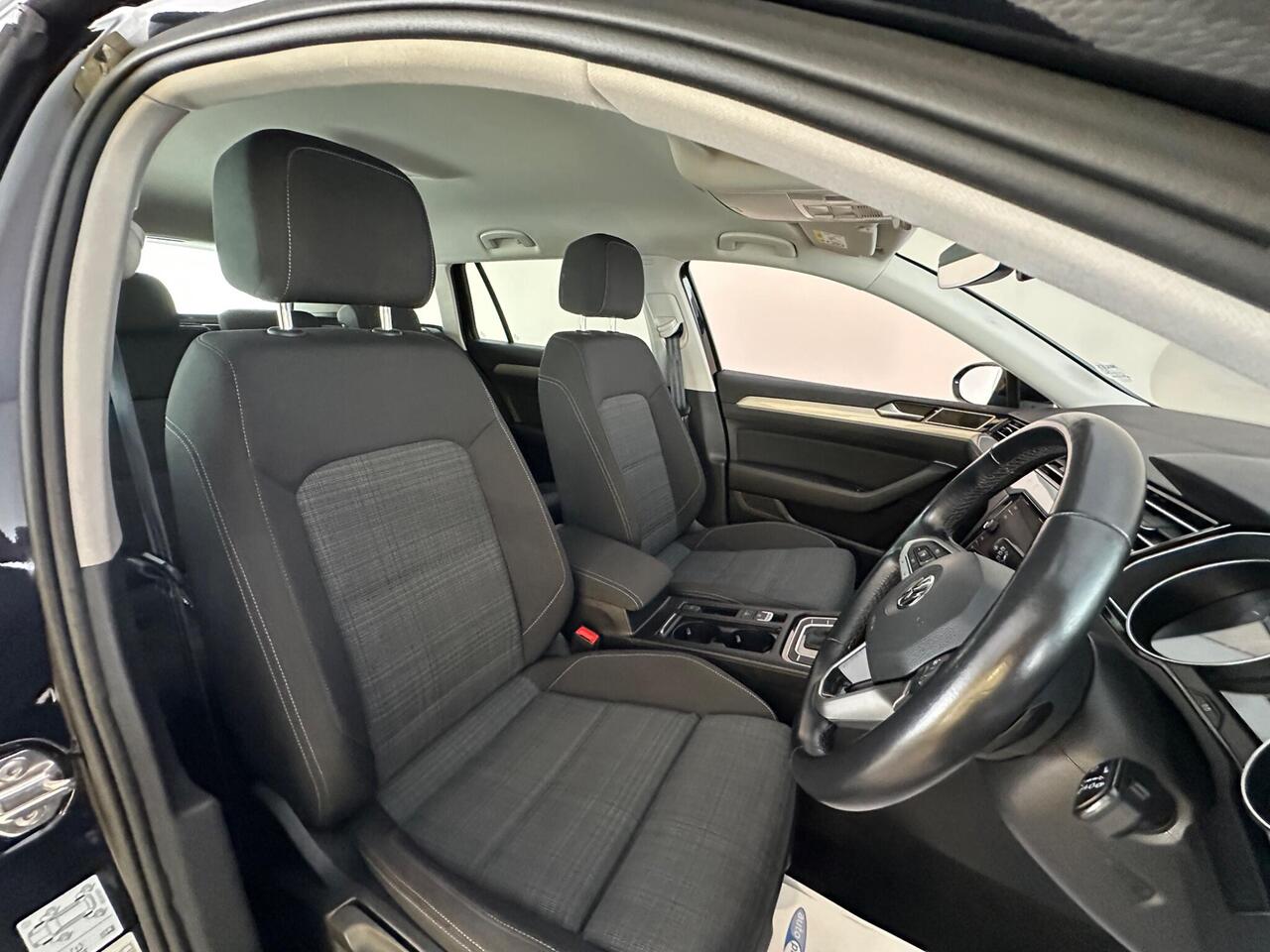 Volkswagen Passat BF70DFL