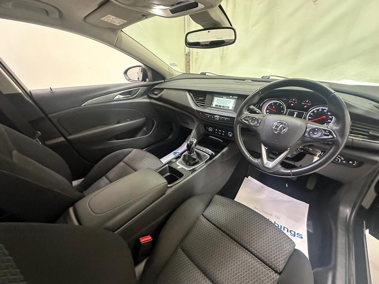 Vauxhall Insignia VU70YMO