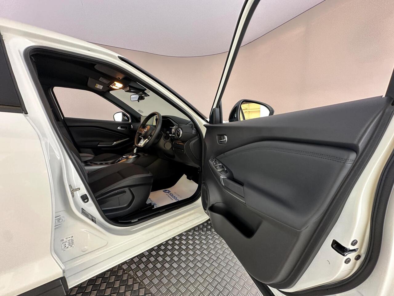 Nissan Juke EY75NLT