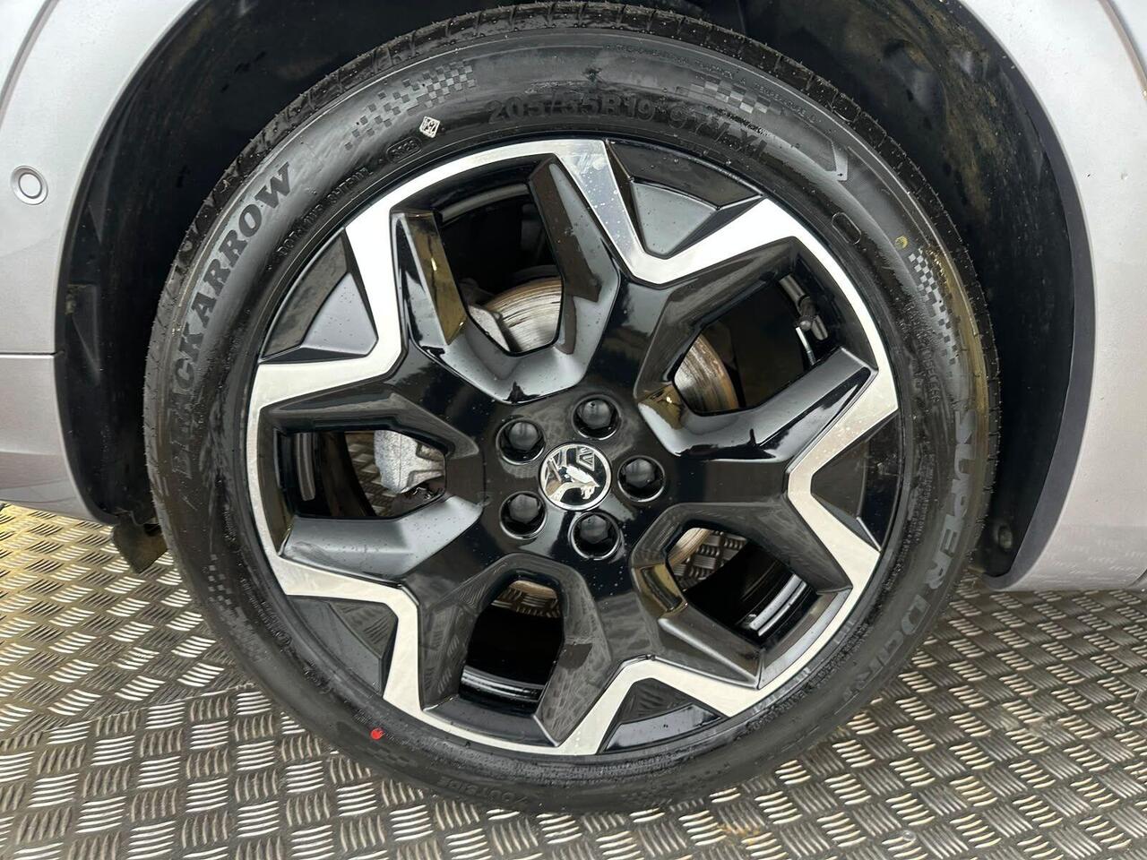Vauxhall Grandland HJ23RYG
