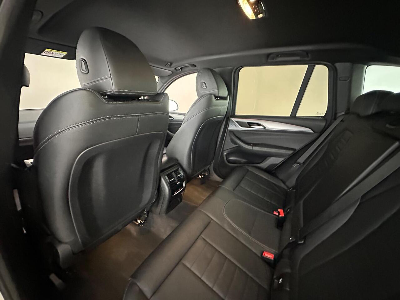 BMW X3 YL19ZFP