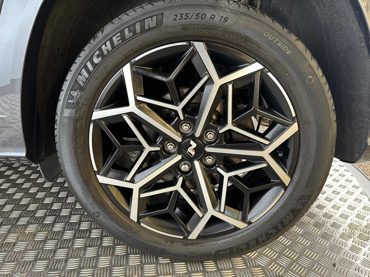 Hyundai TUCSON DV23XHC