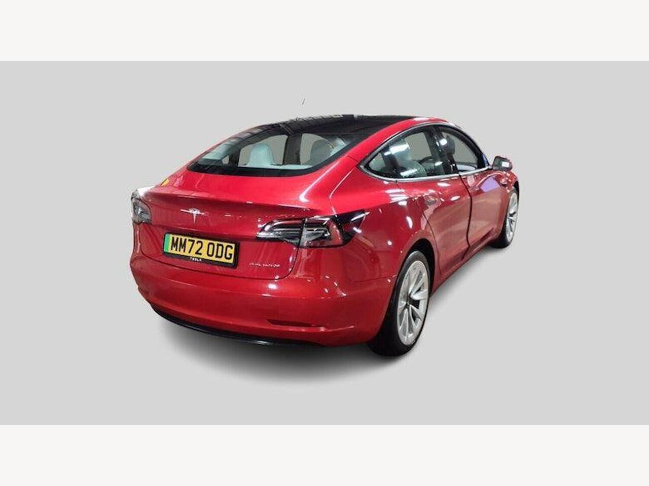 Tesla Model 3 MM72ODG