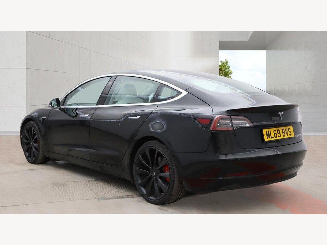 Tesla Model 3 ML69BVS