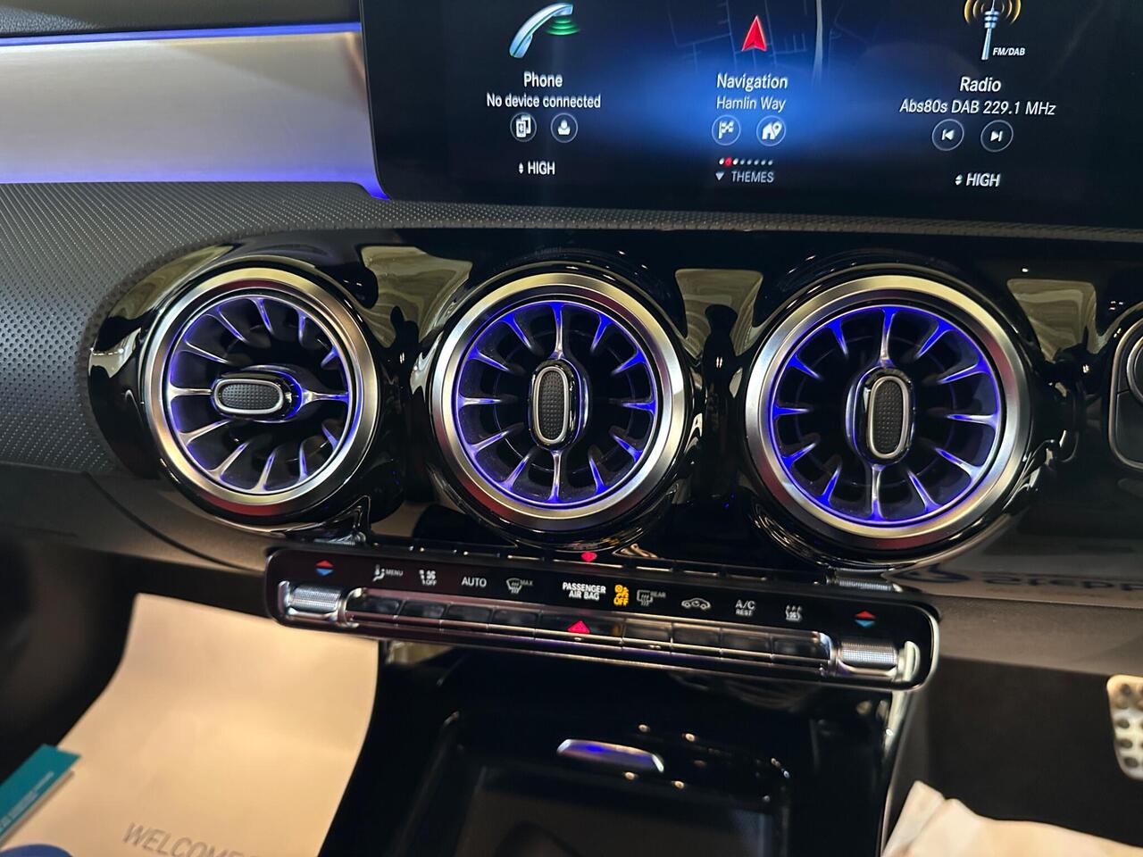 Mercedes-Benz CLA FY72YOV