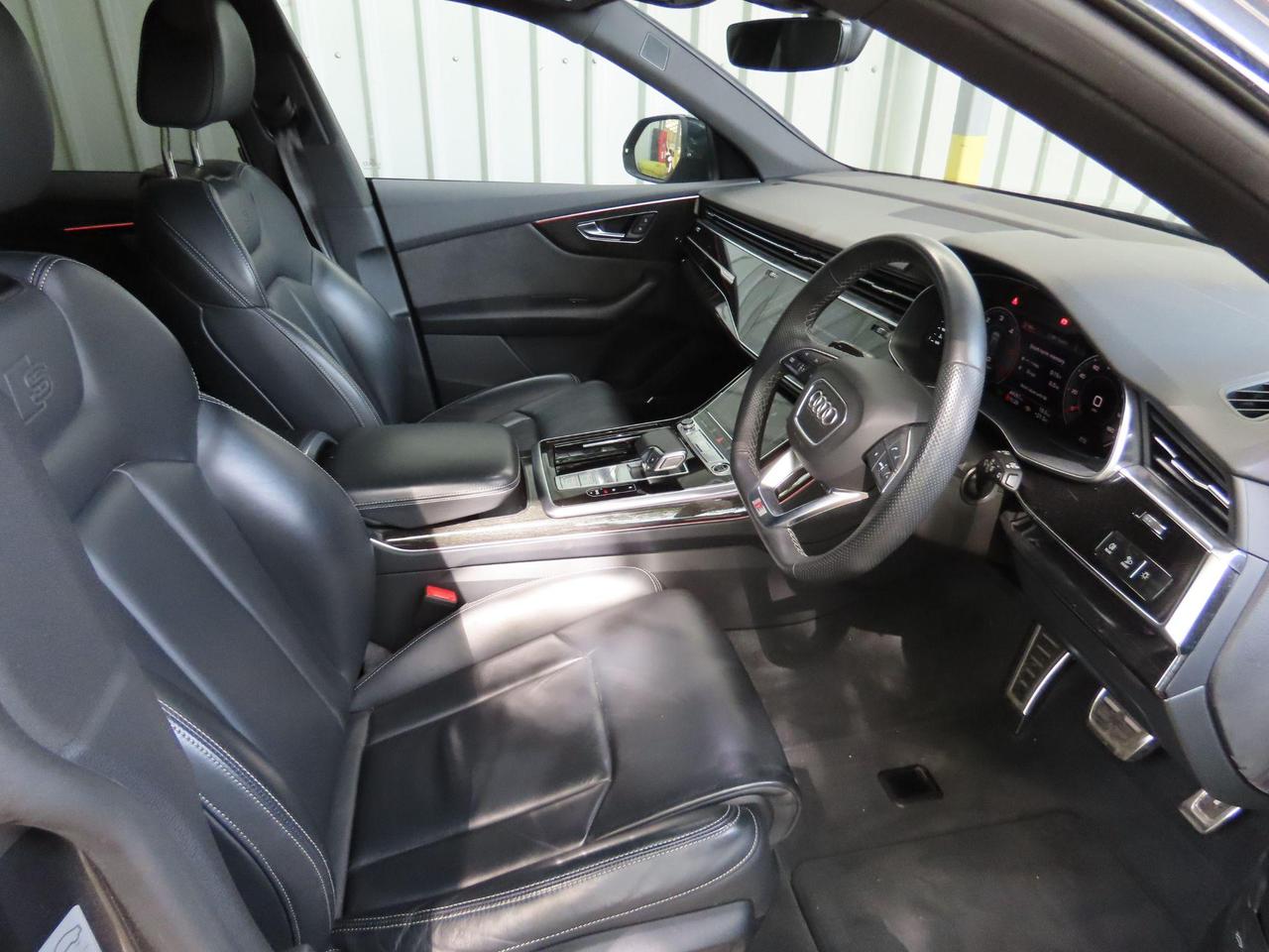 Audi Q8 DE71EBA