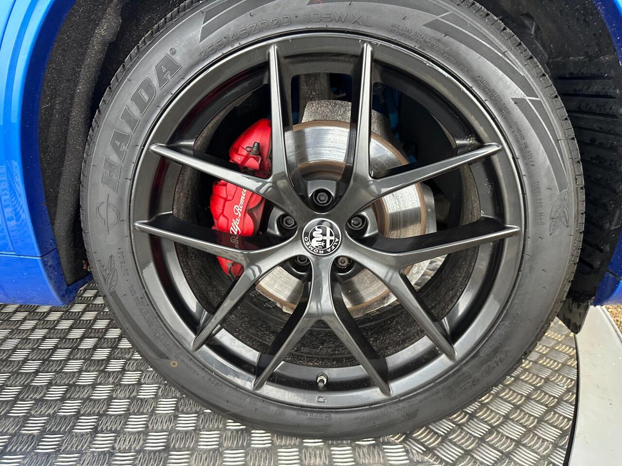 Alfa Romeo Stelvio SR70GHX