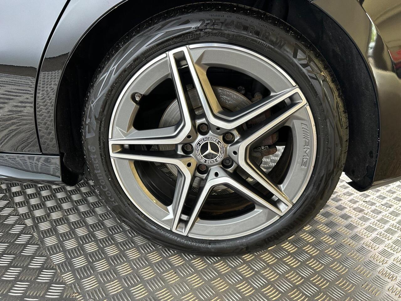 Mercedes-Benz B Class KR21FBD