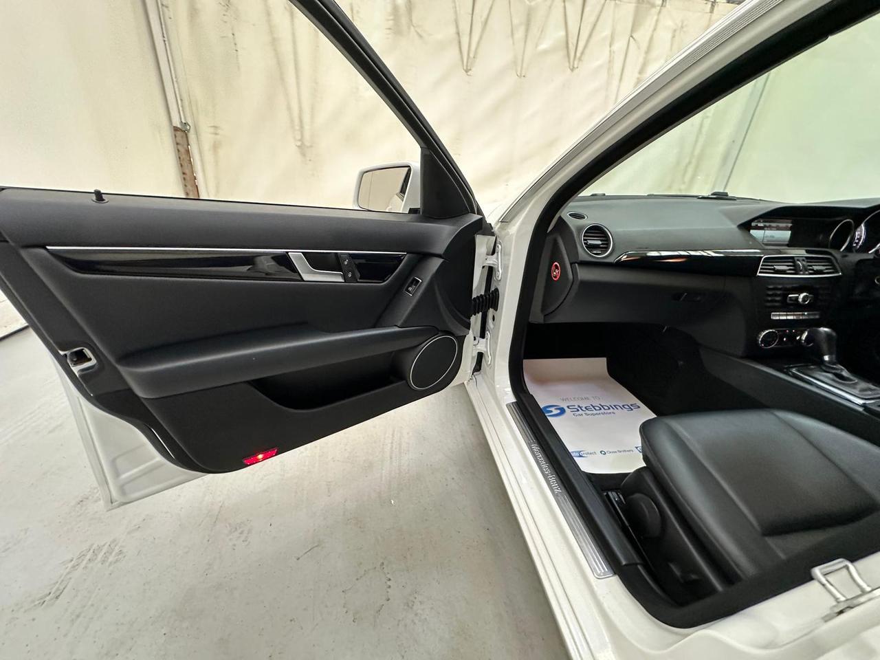 Mercedes-Benz C Class OY14GVO