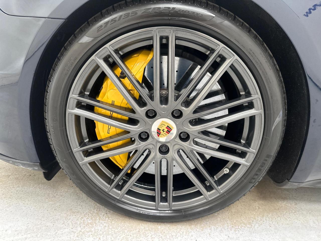 Porsche Panamera LA17VFV