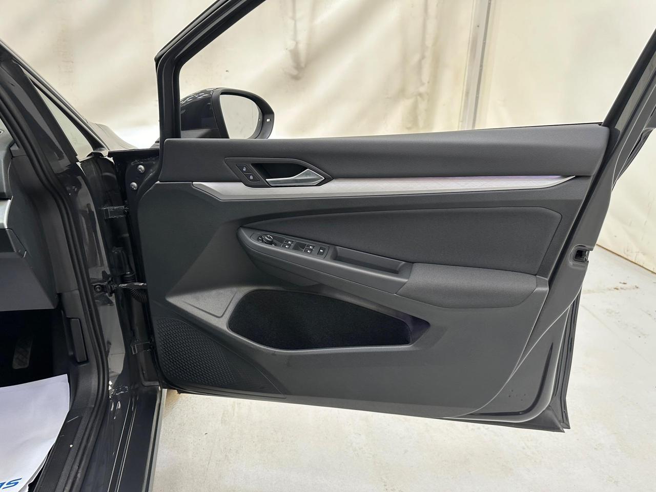 Volkswagen Golf WR70DMZ