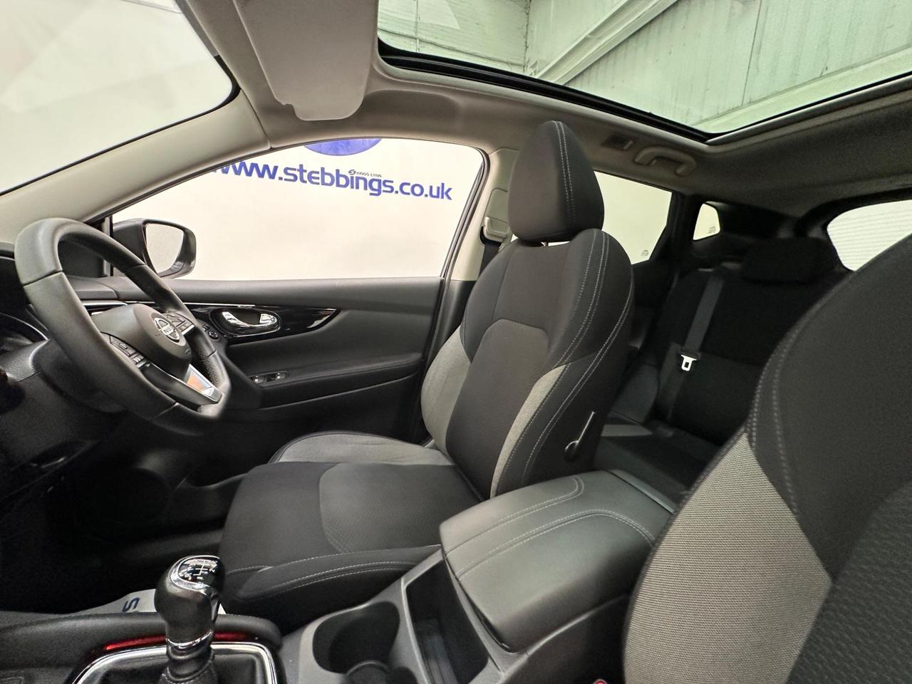 Nissan Qashqai YB21ZHJ