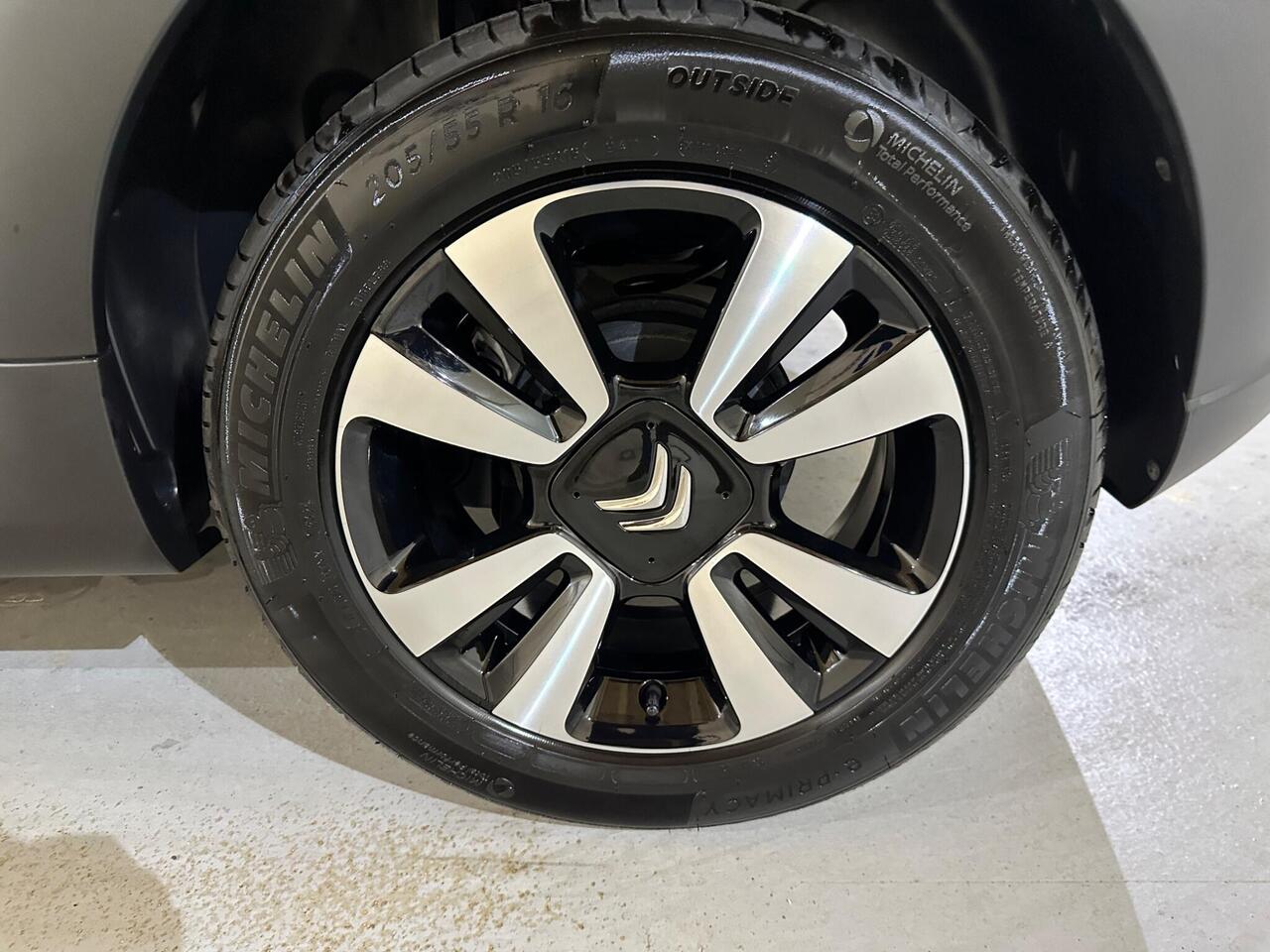 Citroen C3 YR74XHL