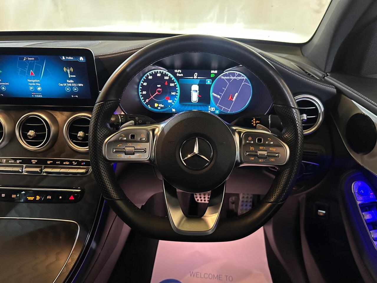 Mercedes-Benz GLC SN22UBK