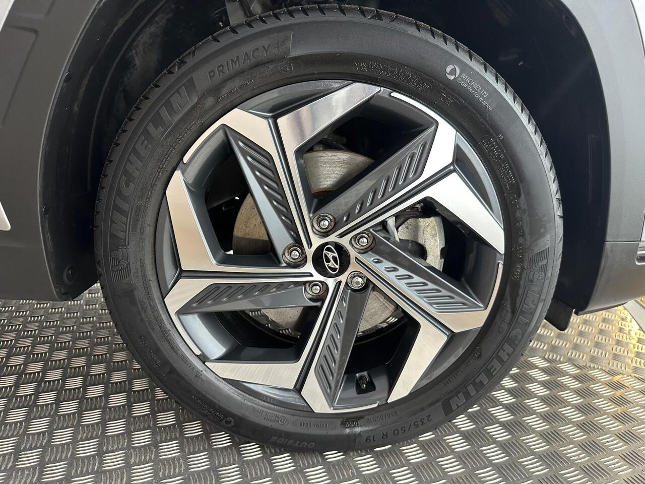 Hyundai TUCSON AU22VYT