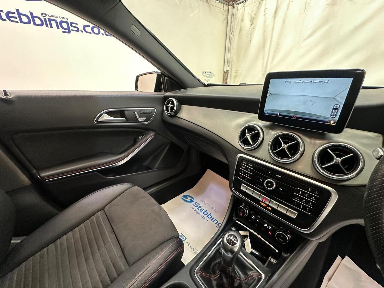 Mercedes-Benz CLA WX19OCJ