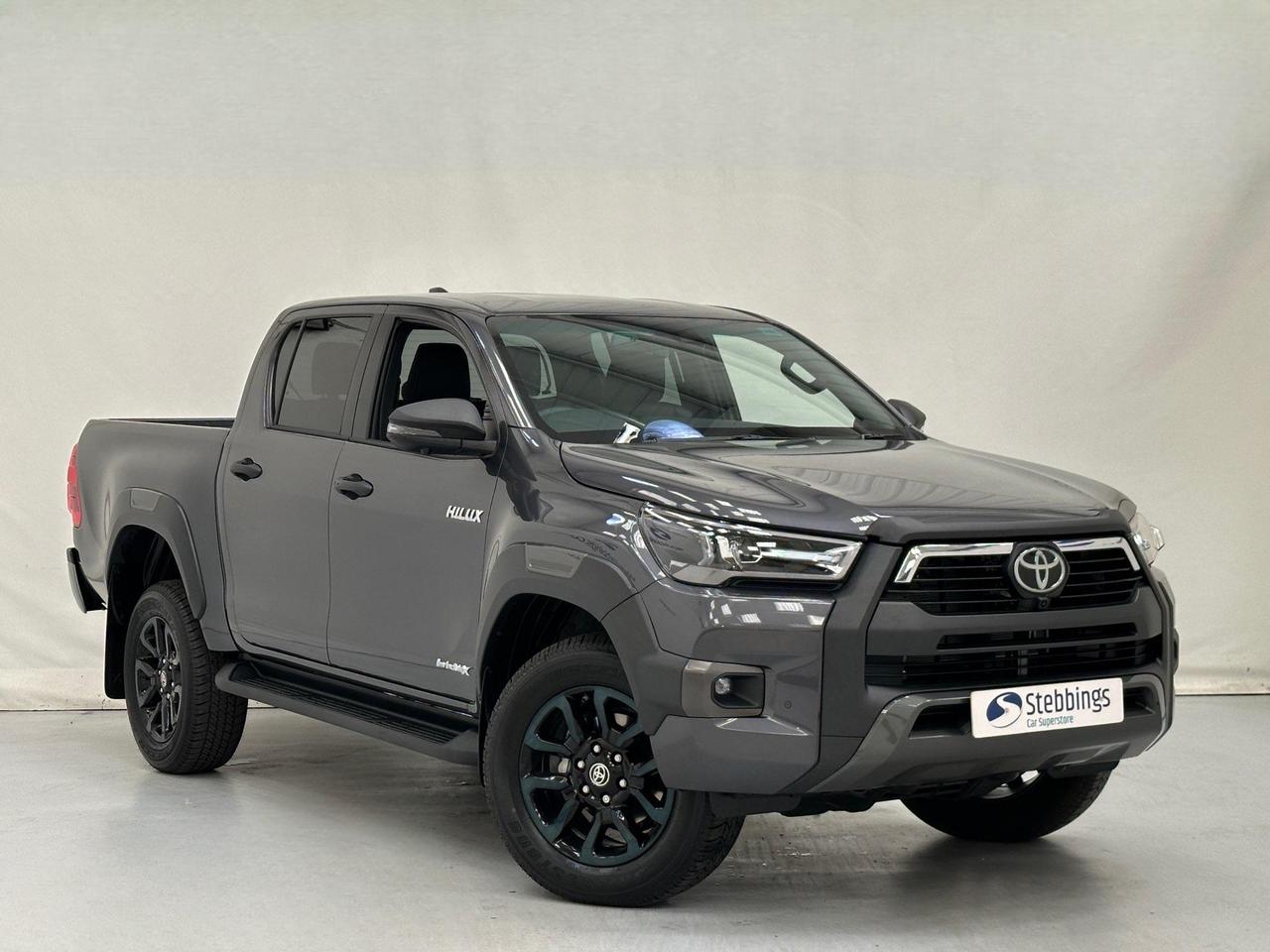 Toyota Hilux H111LUX