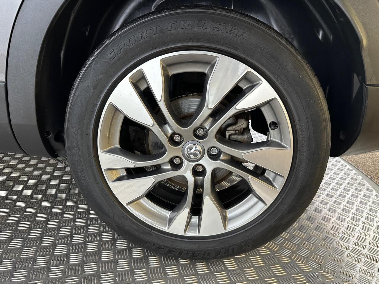 Vauxhall Grandland X DY68ZWW