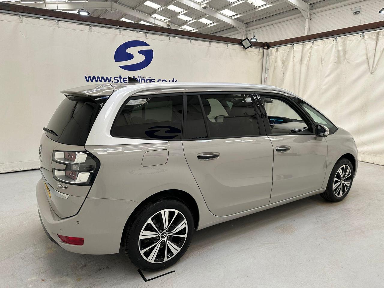 Citroen Grand C4 Picasso GP17LNN