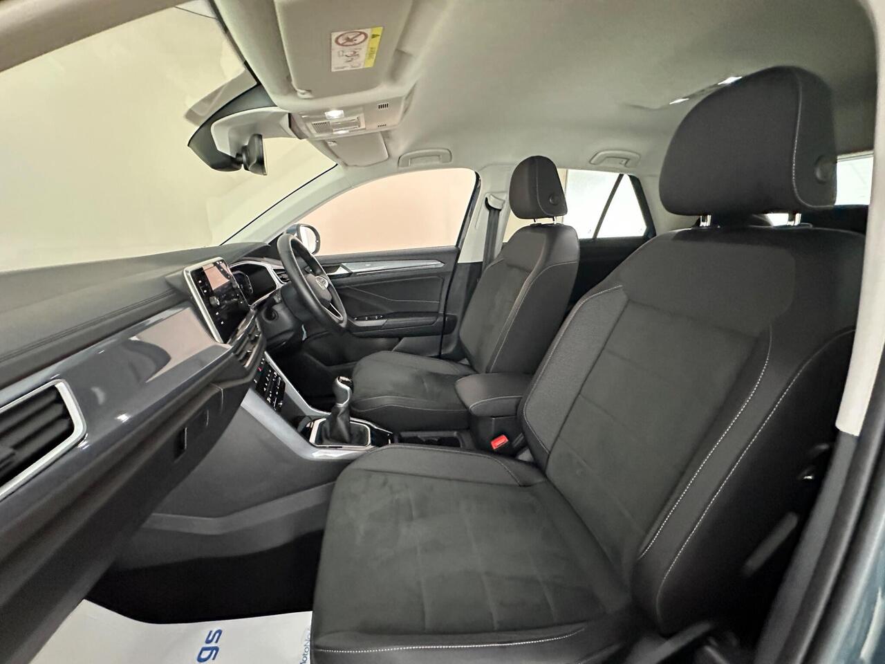 Volkswagen T-Roc GL24VOK
