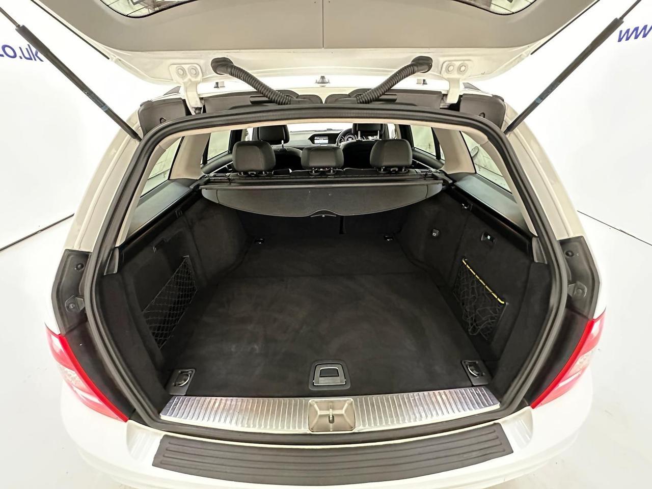 Mercedes-Benz C Class OY14GVO