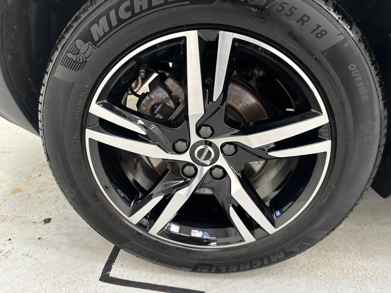 Volvo XC40 LM23BGK