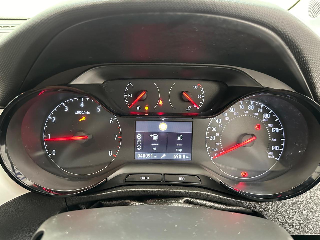 Vauxhall Crossland X VK20PYY