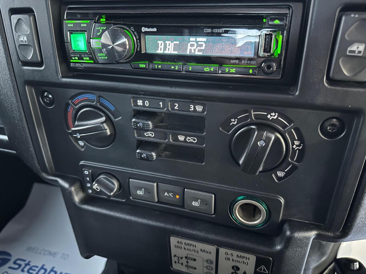 Land Rover Defender 90 GF65NXH