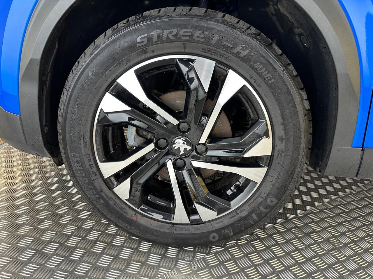 Peugeot 2008 KW72VUU