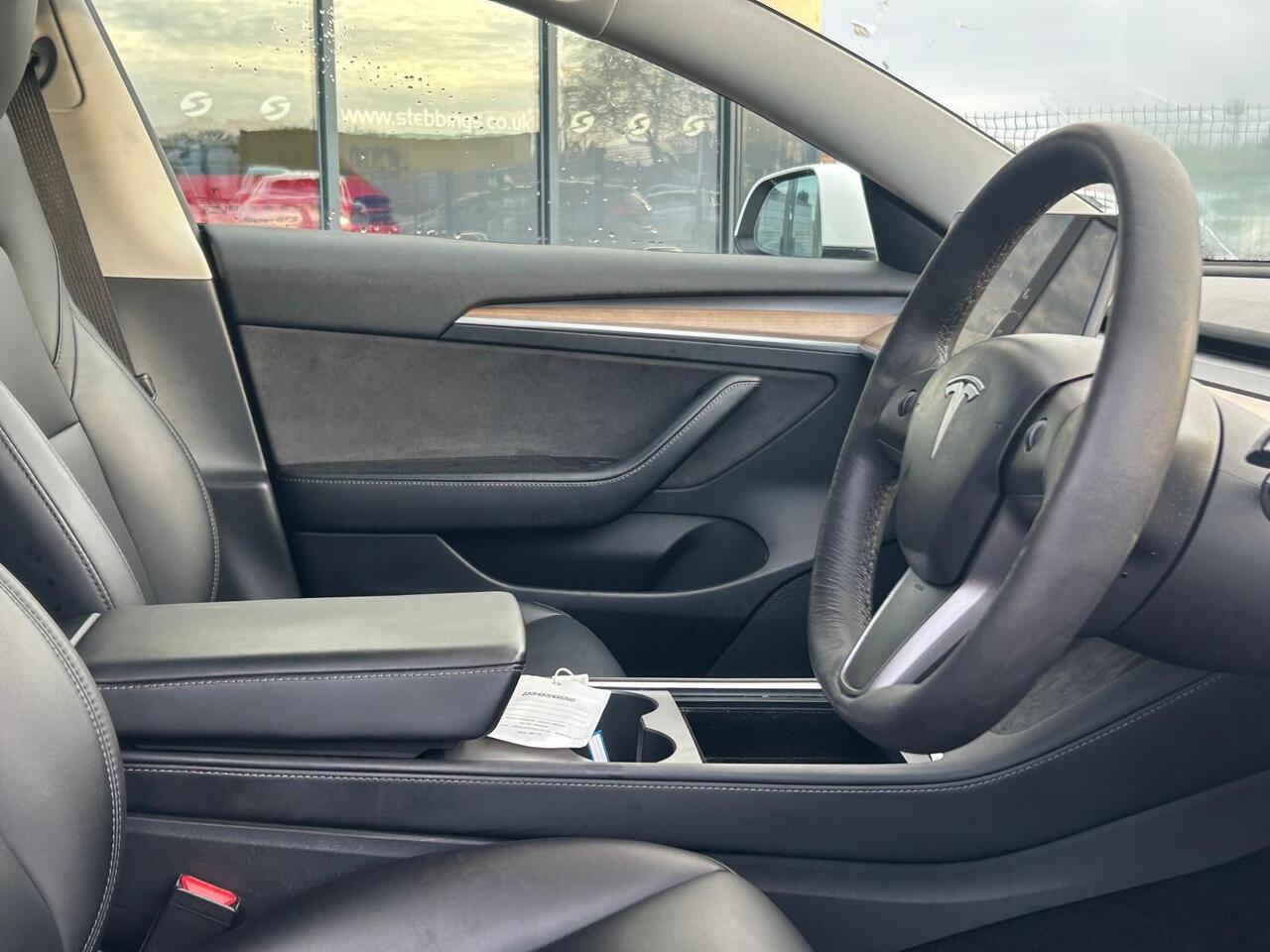 Tesla Model 3 AF72VYY