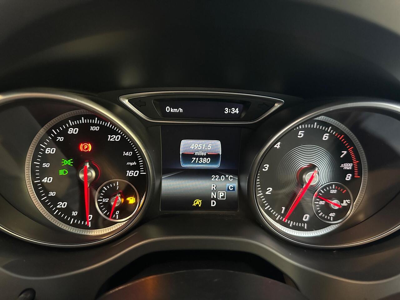 Mercedes-Benz GLA MD18EHS