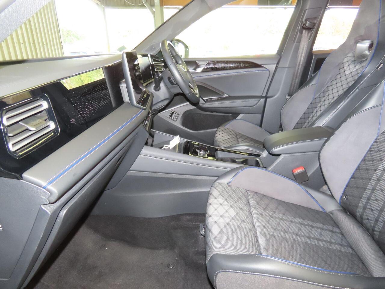 Volkswagen Tiguan YF74VPZ
