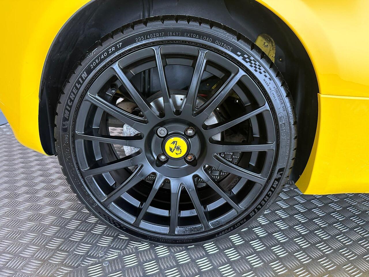 Abarth 595 HJ69ZRR