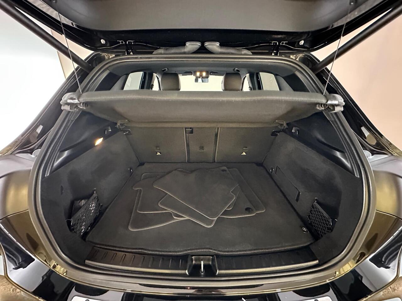 Mercedes-Benz GLA KN73PZS