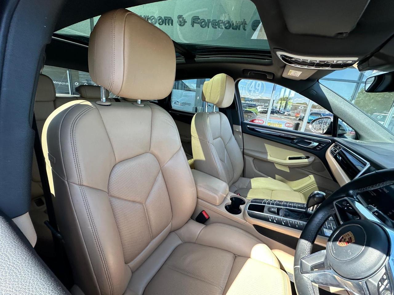 Porsche Macan AE69ODL