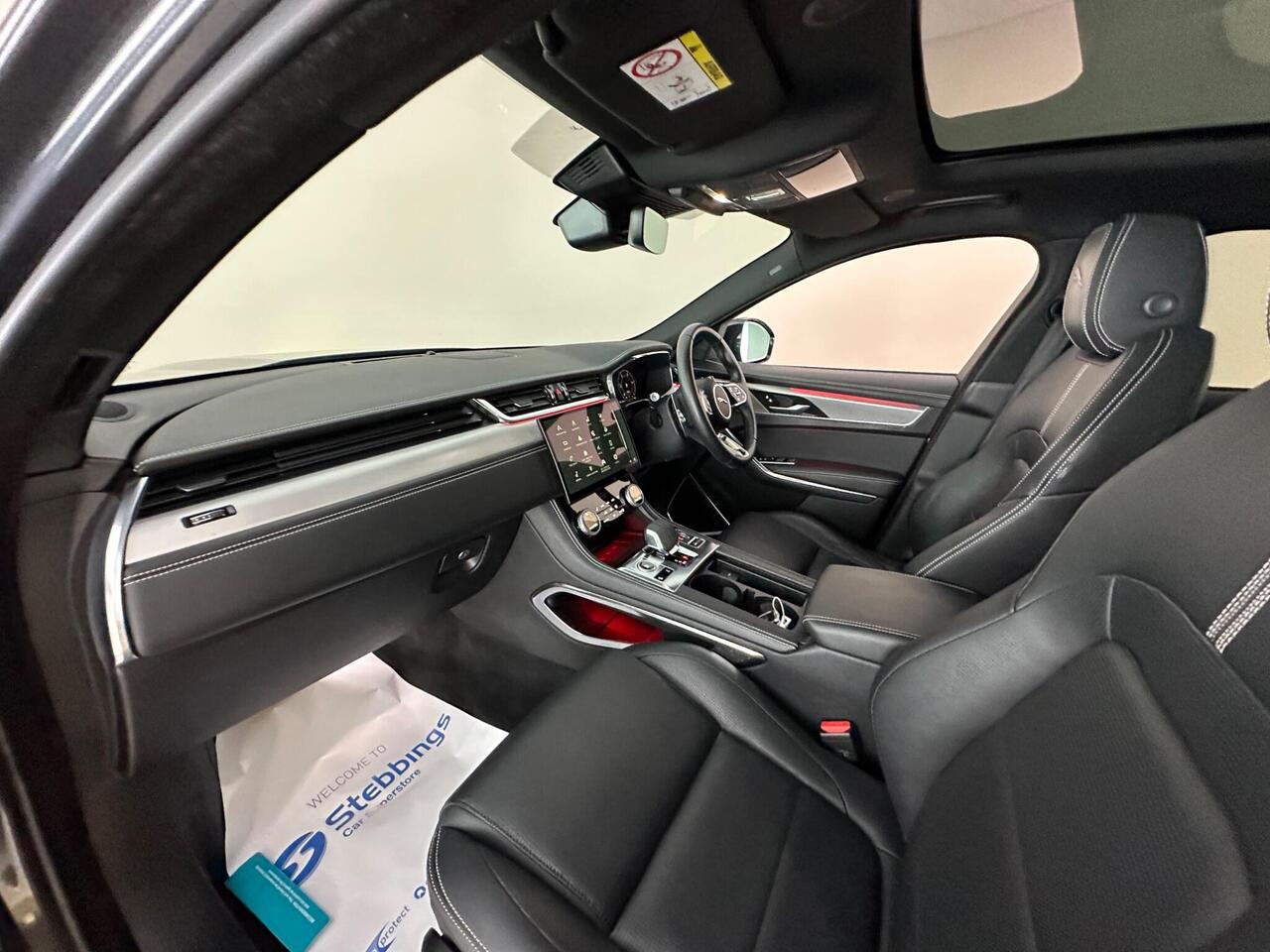 Jaguar F-PACE KO23OXF