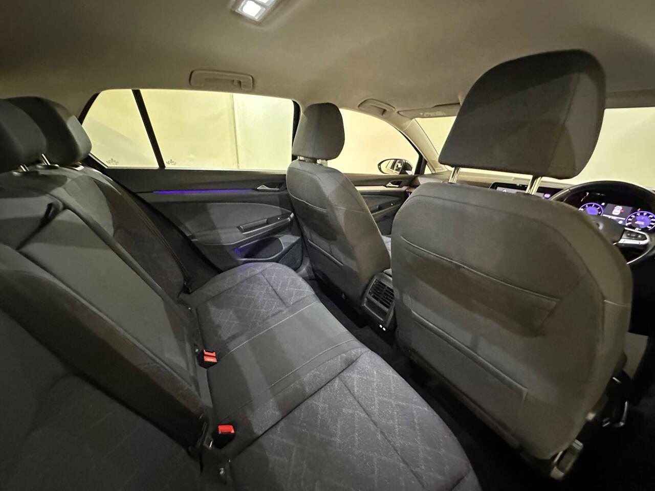 Volkswagen Golf EN21XYJ