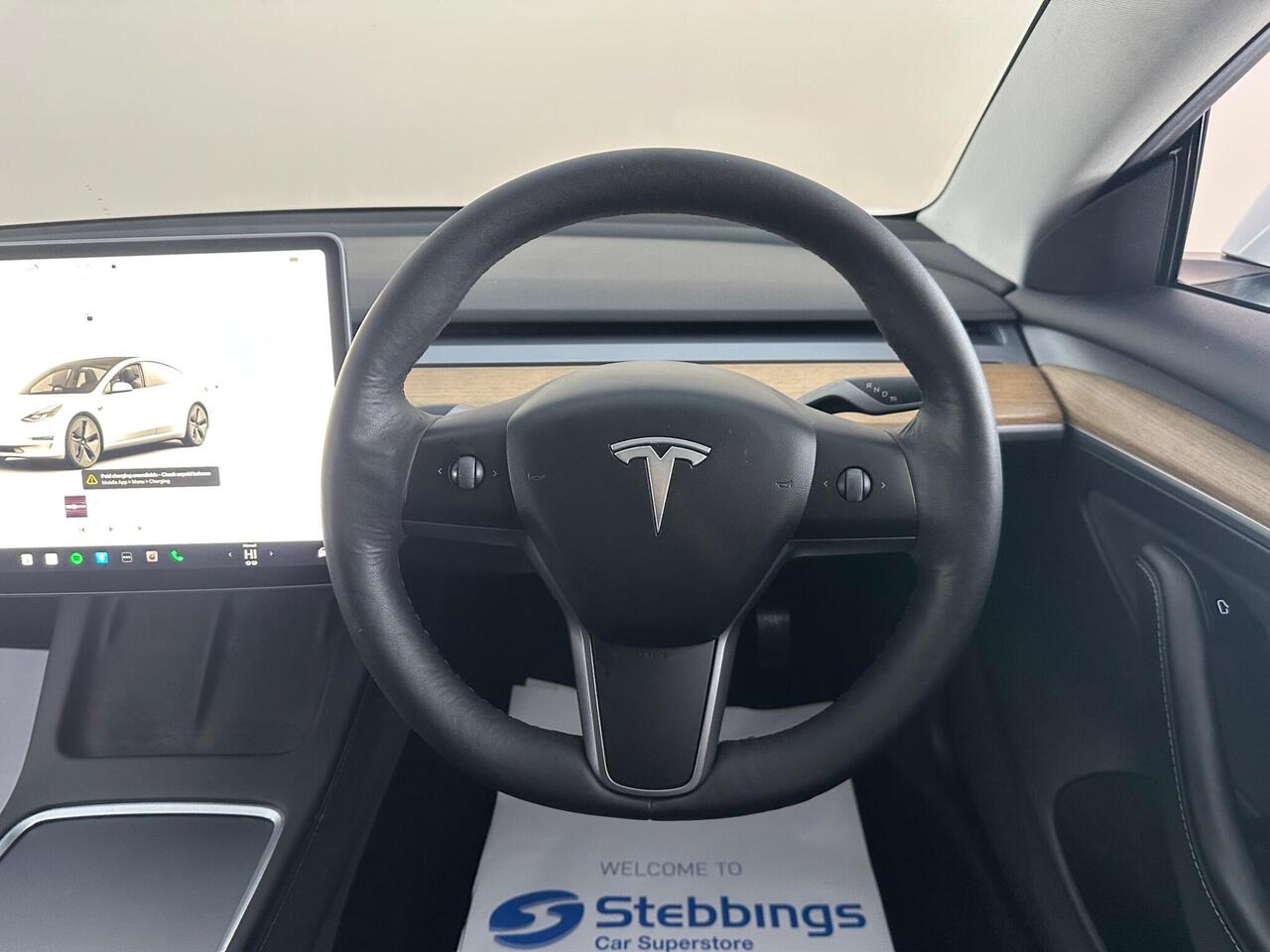 Tesla Model 3 AF72UUV