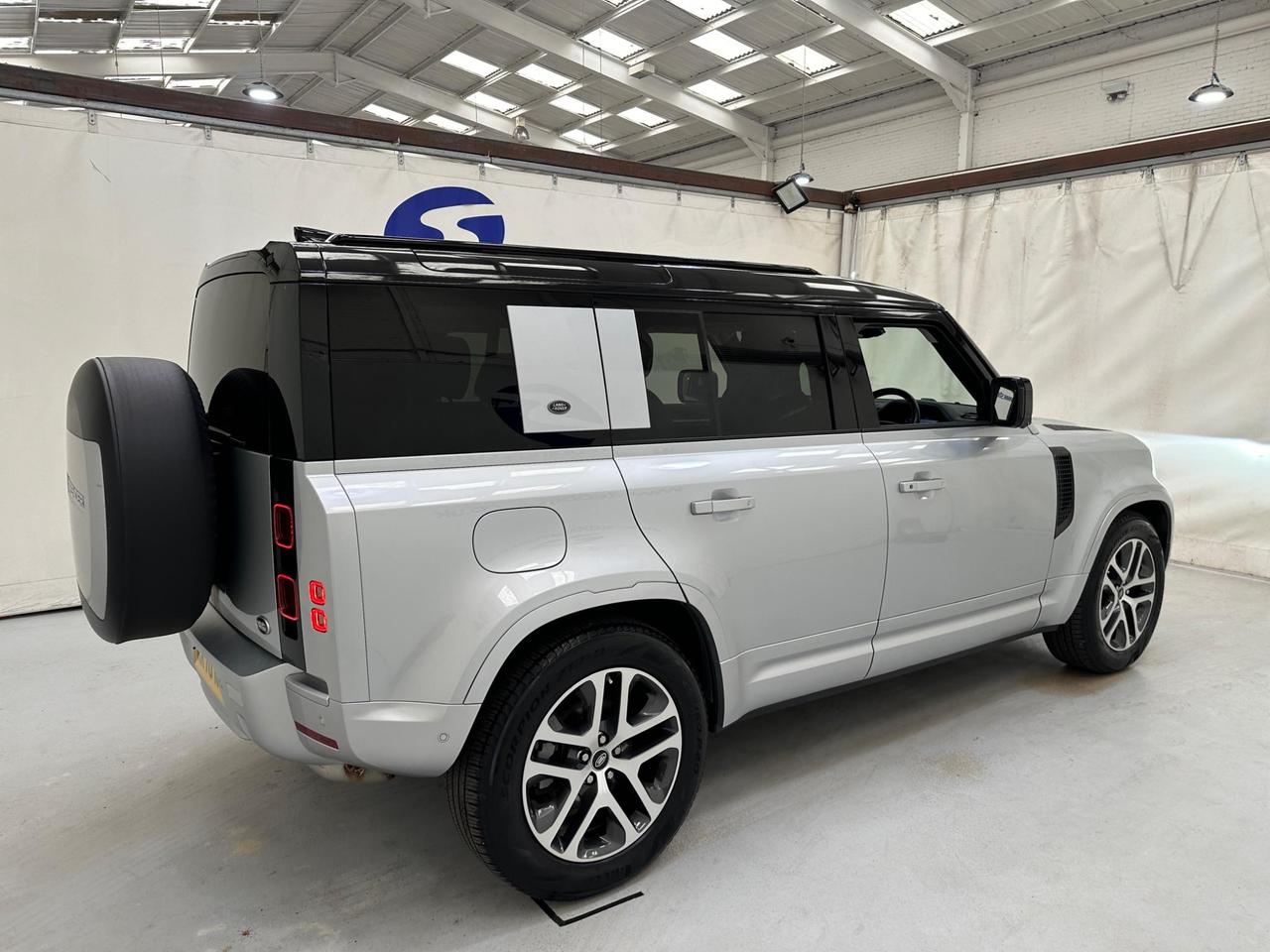 Land Rover Defender 110 KR70NFM