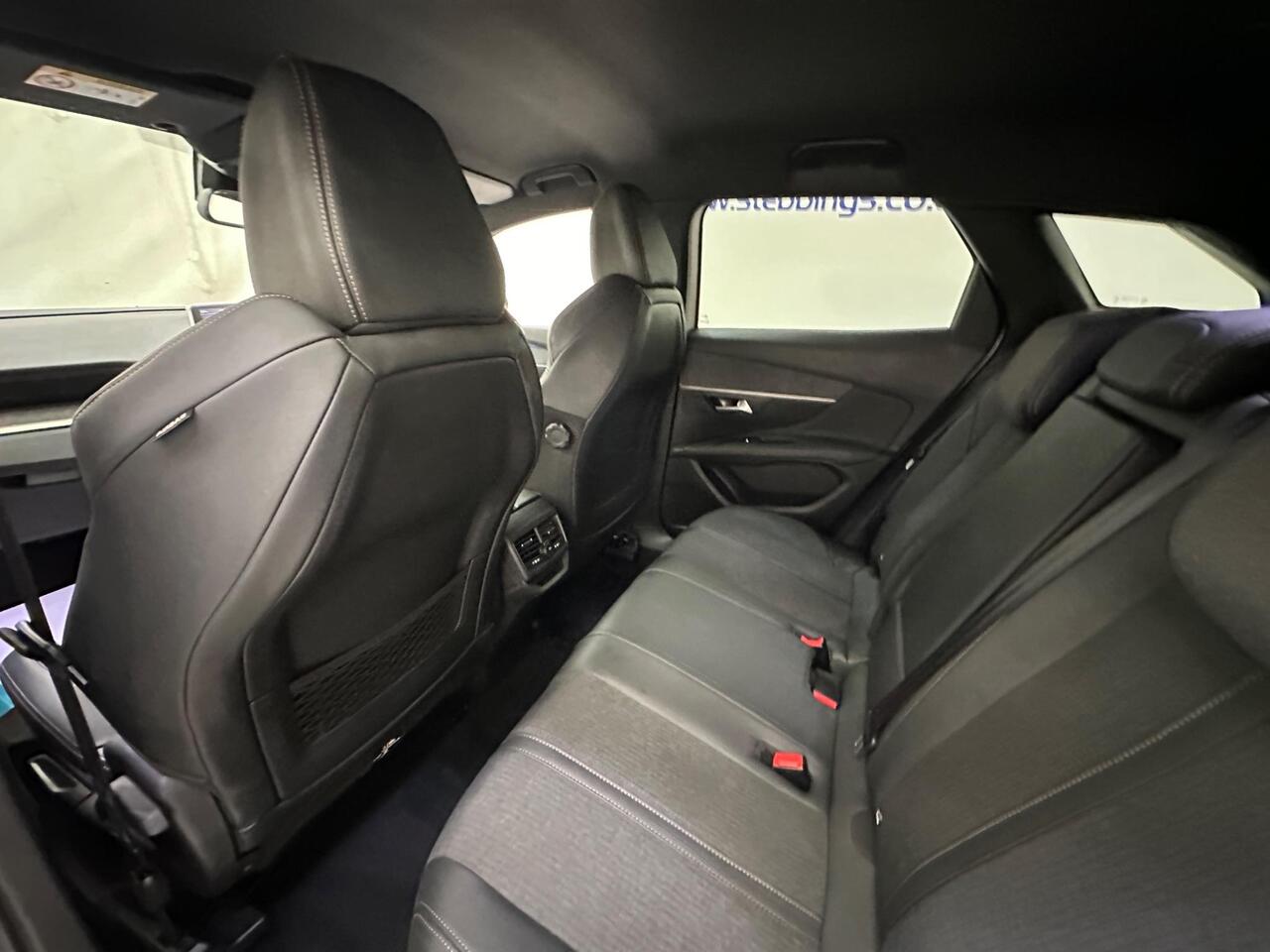 Peugeot 3008 KP69UZV